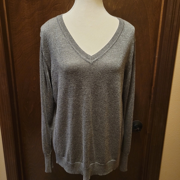 JSTEK Sweaters - NWT Silver Sweater